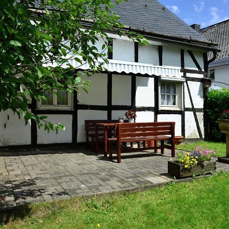 Bright Apartment In The Sauerland With Conservatory Large Terrace And Awning Assinghausen Exterior foto